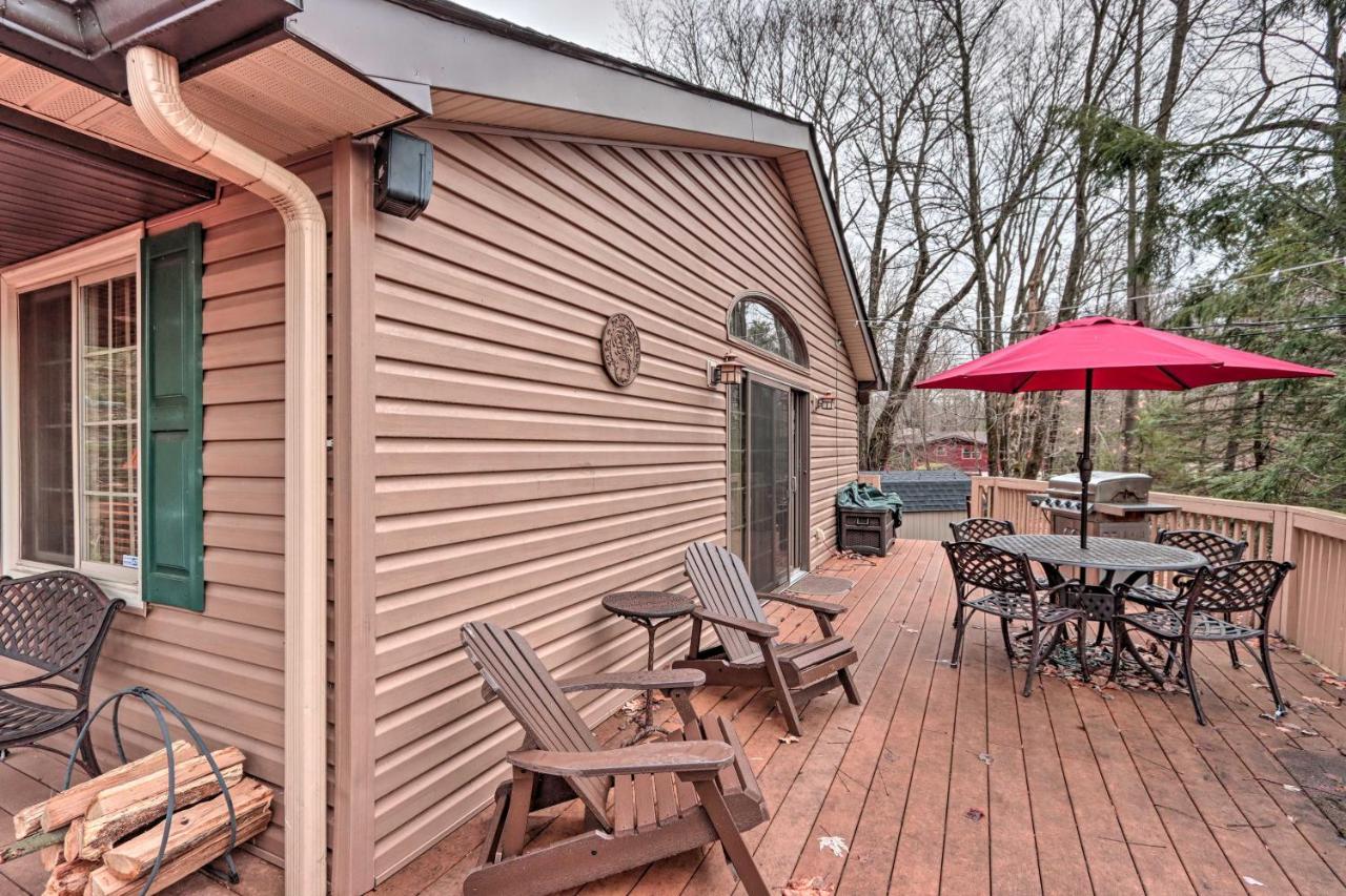 Poconos Home With Game Room Walk To Lake Harmony! Esterno foto